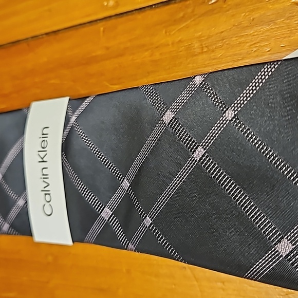 NWT Calvin Klein Tie gray and purple - Picture 8 of 9